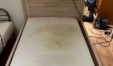mattress cleaning before and after
